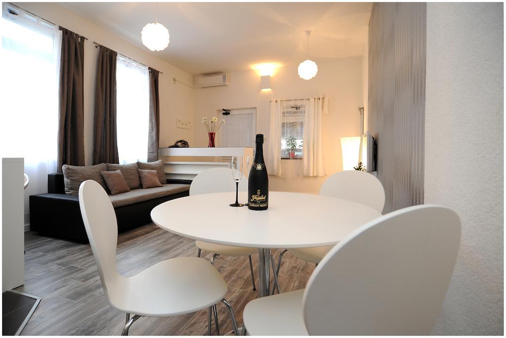 Guest House D&G -I Apartment & Room Zadar Habitación foto